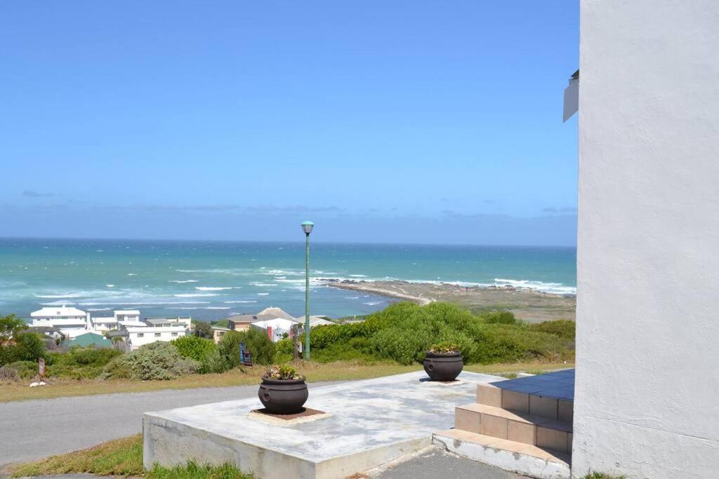Agulhas Heights Self-Catering Cottages Екстериор снимка