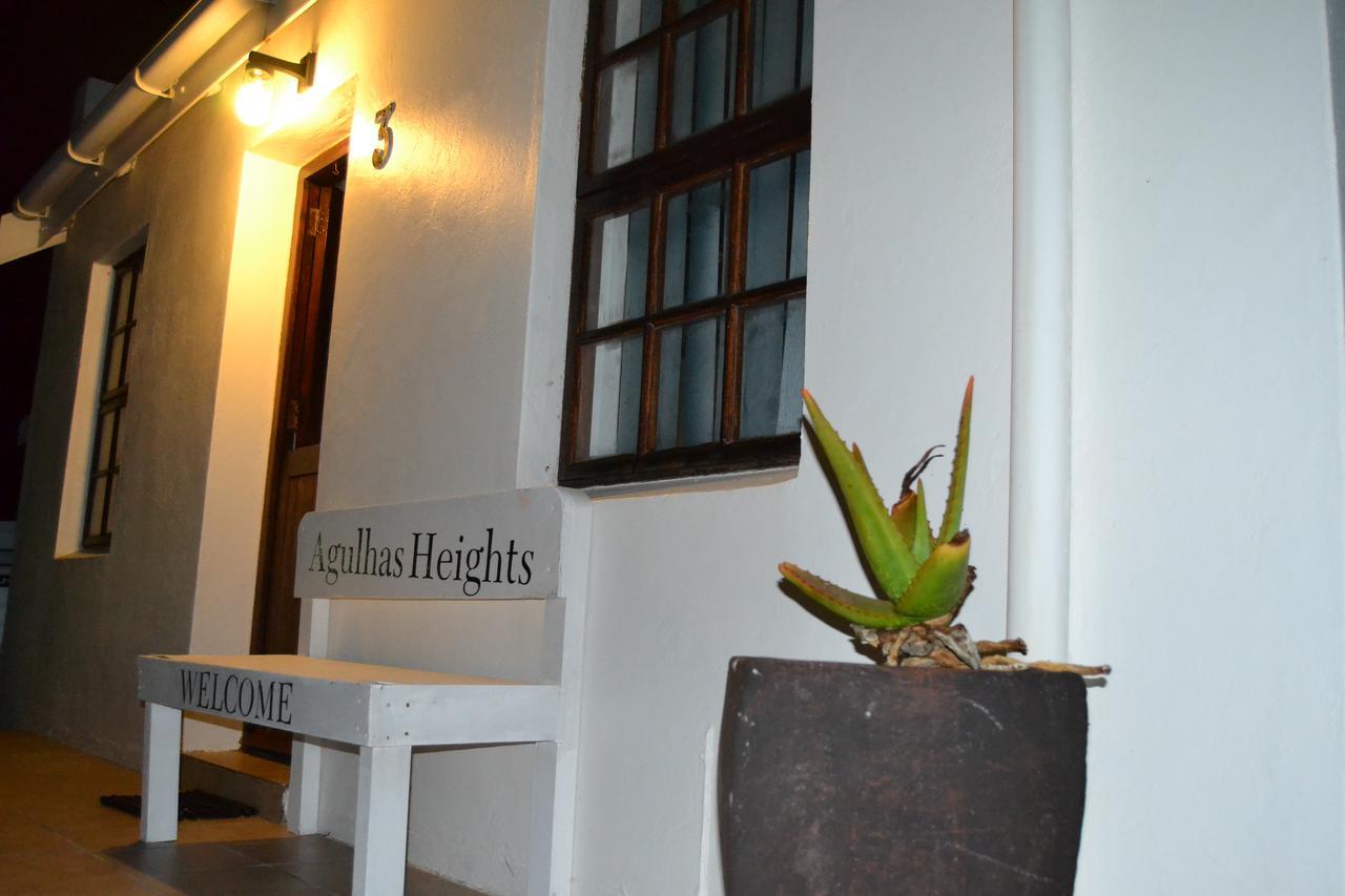 Agulhas Heights Self-Catering Cottages Екстериор снимка